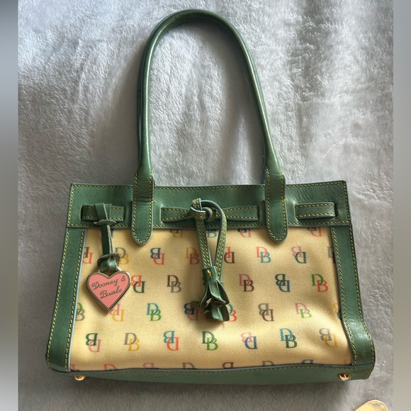 EUC Dooney & Bourke mint green tassel bag with matching wallet & dust bag ππ - Picture 3 of 13